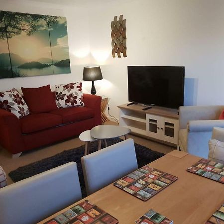 Chic Flat At Hairmyres Hospital & Train Station Apartment East Kilbride Luaran gambar