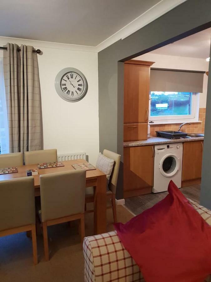 Chic Flat At Hairmyres Hospital & Train Station Apartment East Kilbride Luaran gambar