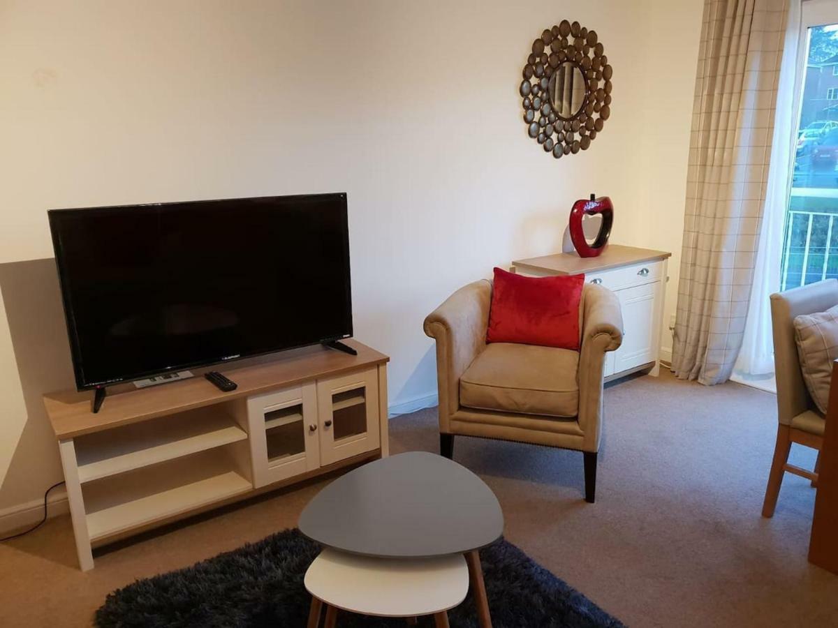 Chic Flat At Hairmyres Hospital & Train Station Apartment East Kilbride Luaran gambar