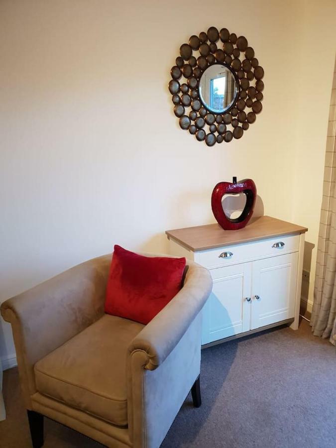 Chic Flat At Hairmyres Hospital & Train Station Apartment East Kilbride Luaran gambar